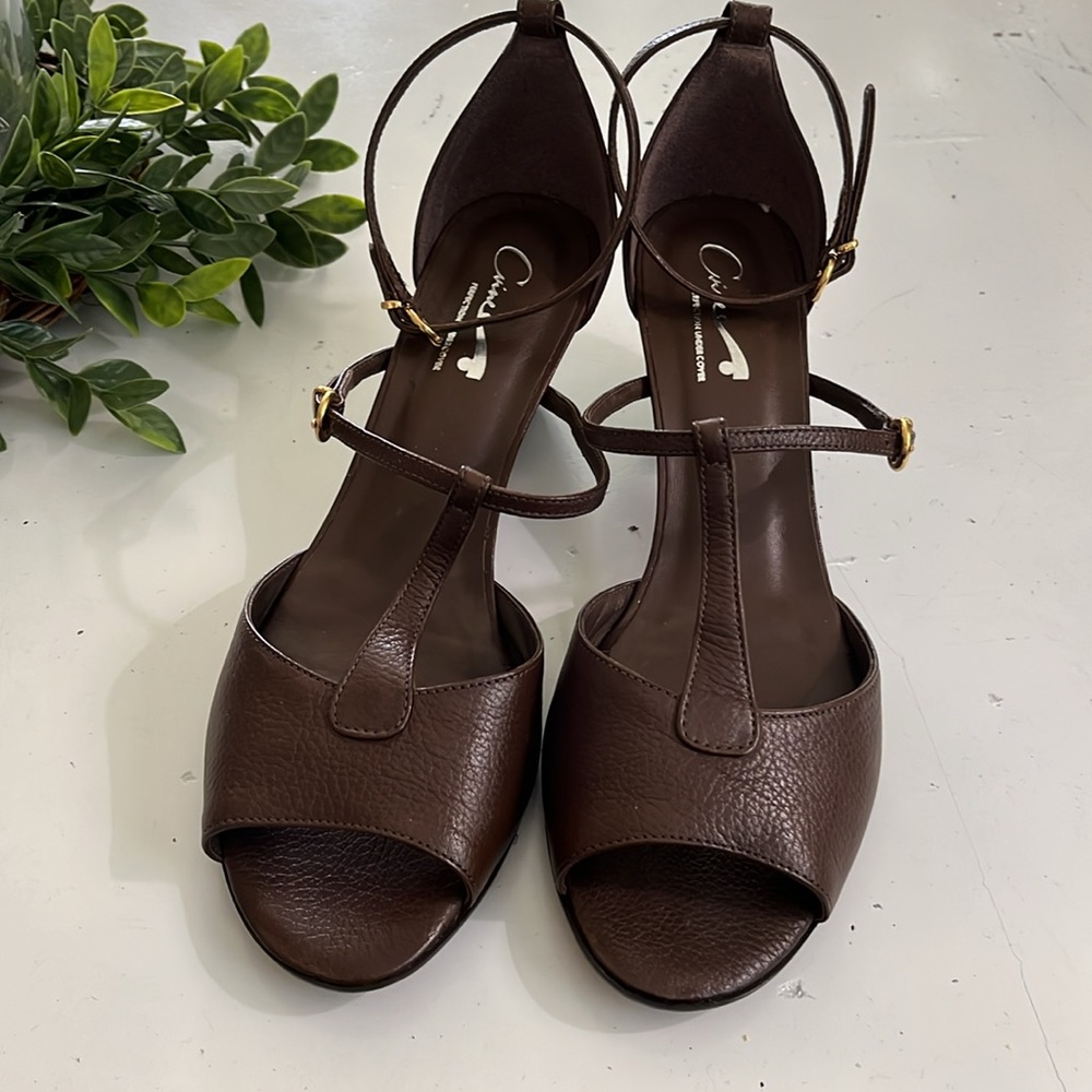 Cvine Brown Leather Sandals